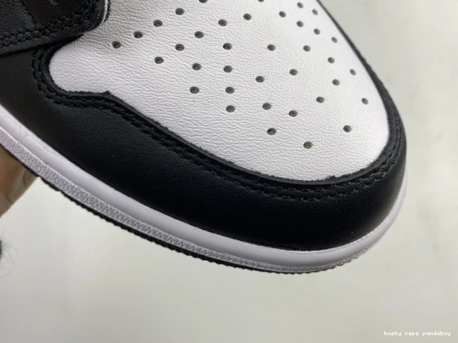 Cheap Husky White Air 1 Black (2014) Retro Jordan 555088-010 0820